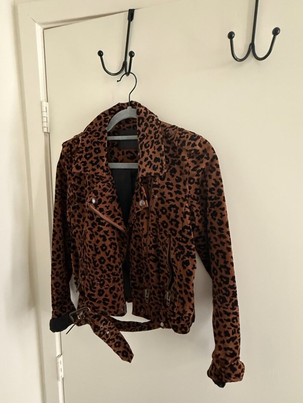 Leopard Print Jacket - Picture 3 of 4